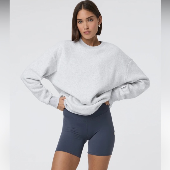 Vuori Sweaters - NWT Vuori Light Gray Crewneck Sweater